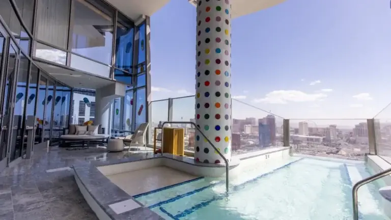 Best Suite Hotels in the US: Definitive Luxury Guide